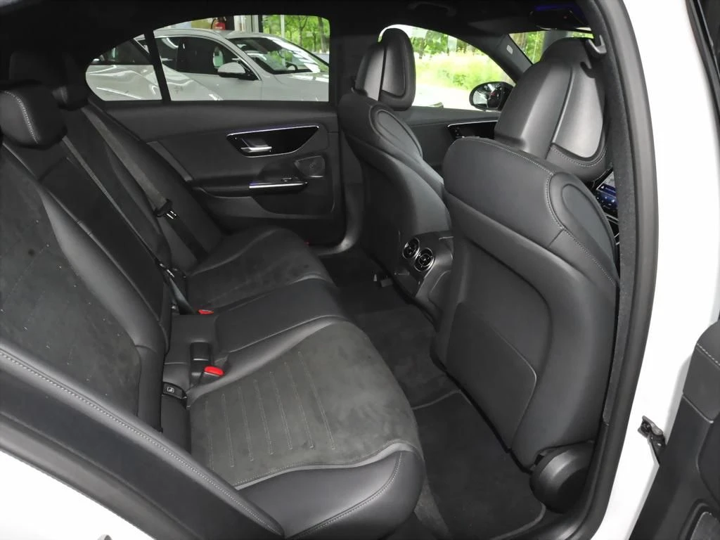 Mercedes-Benz-C-Klasse 300 e-image-13