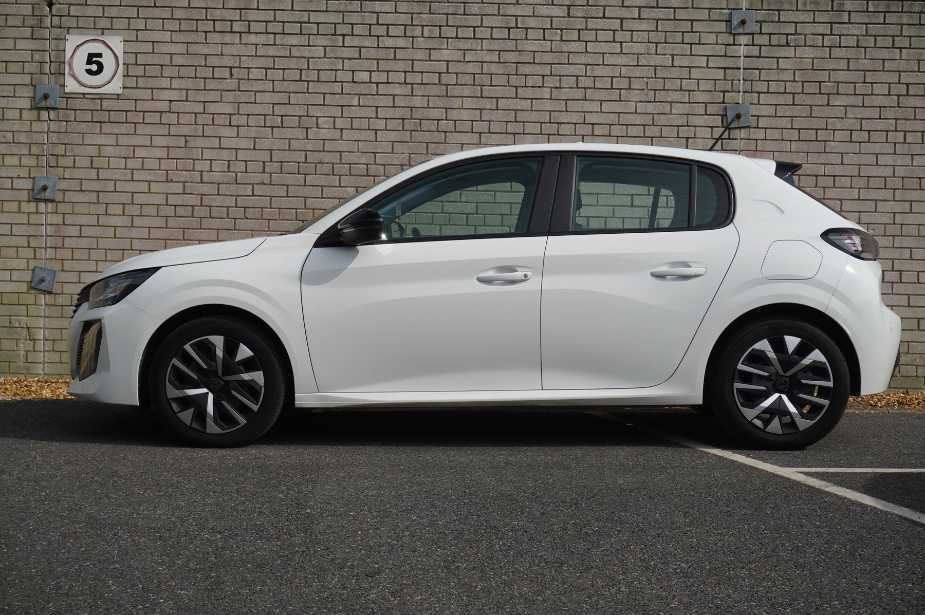 Peugeot-208-image-15