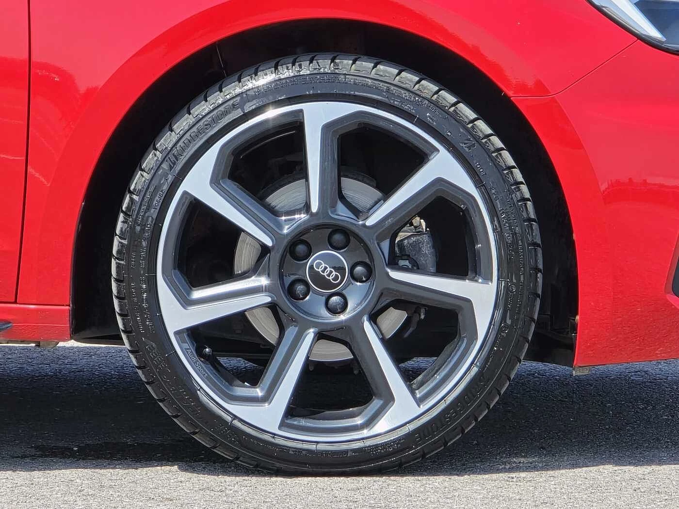 Audi-A1 Sportback-image-4