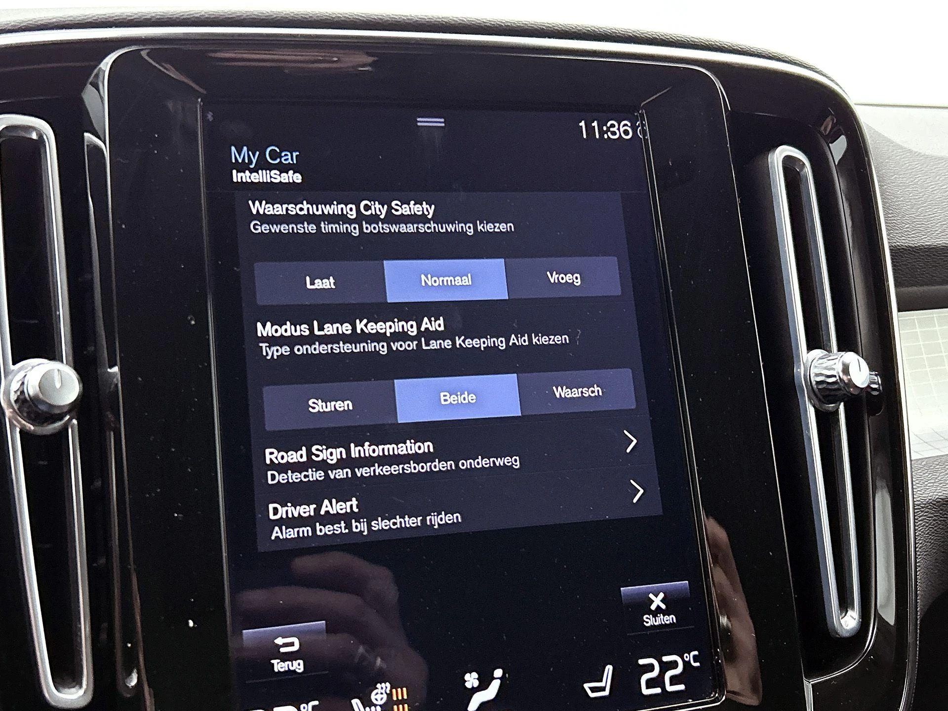 Volvo XC40 1.5 T5 Recharge R-Design