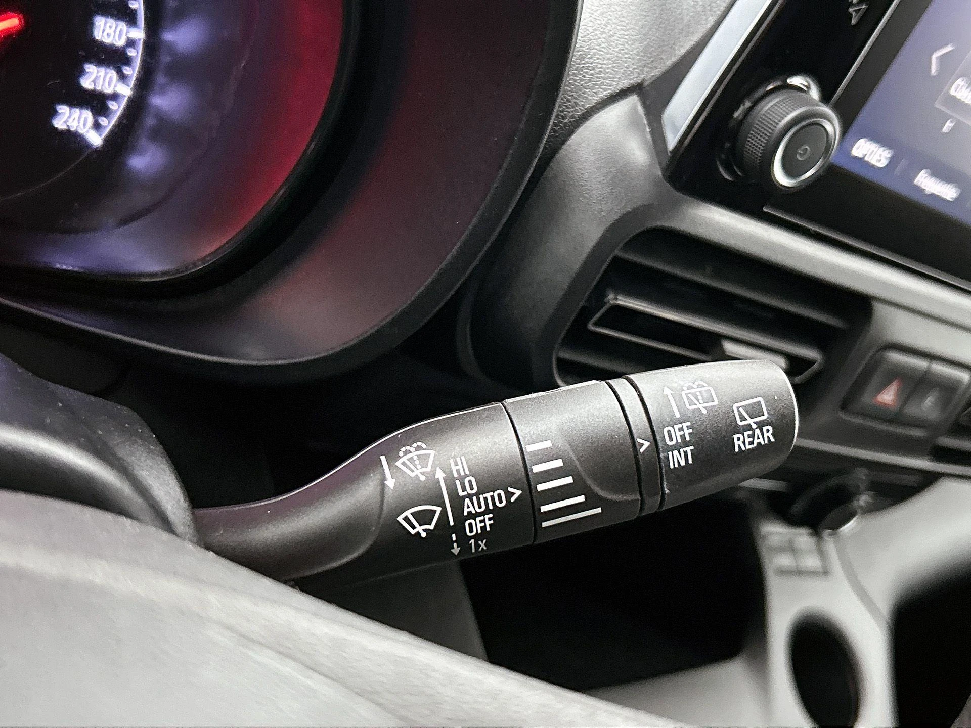 Opel-Combo-image-10