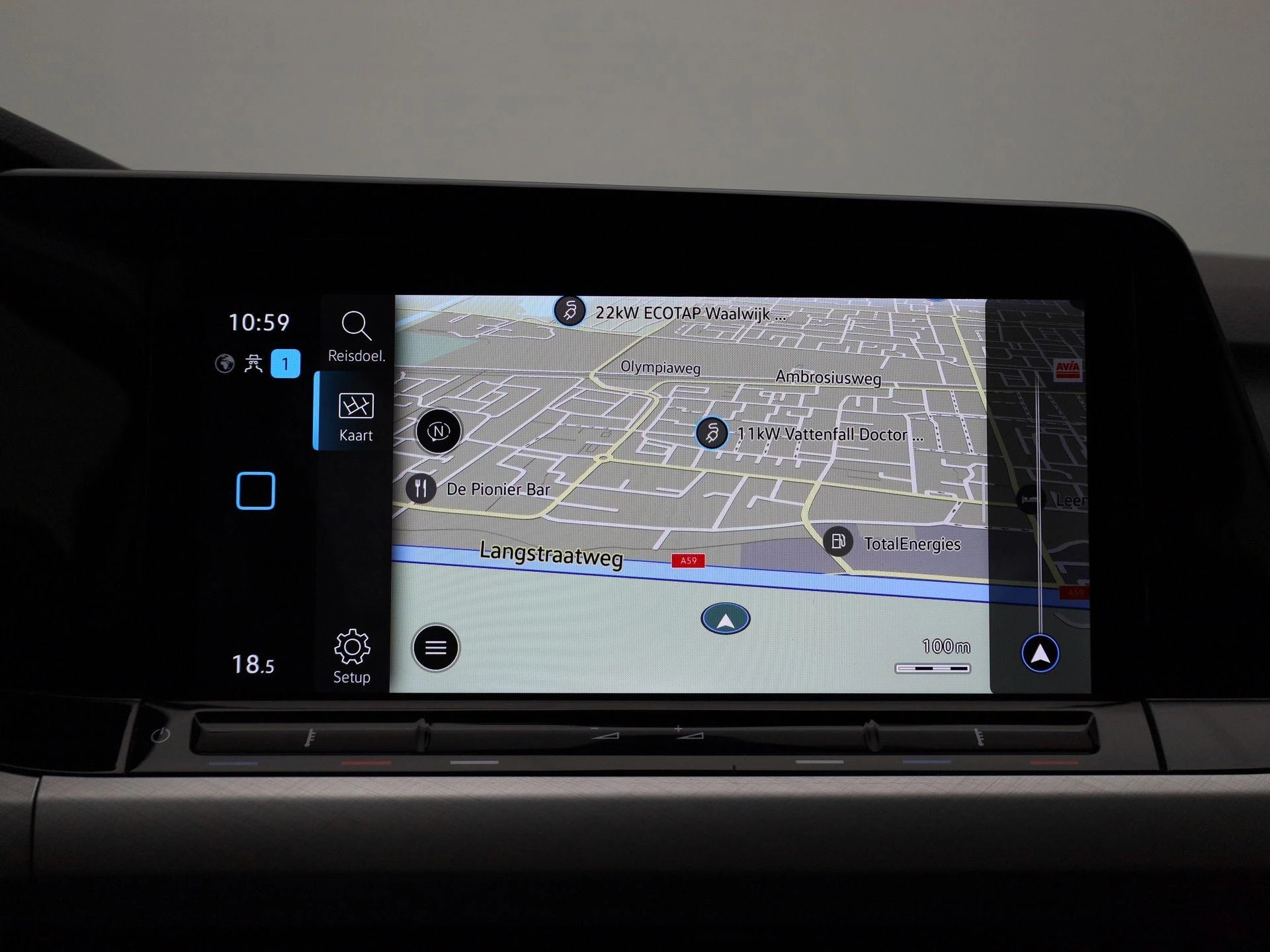 Volkswagen-Golf-image-18