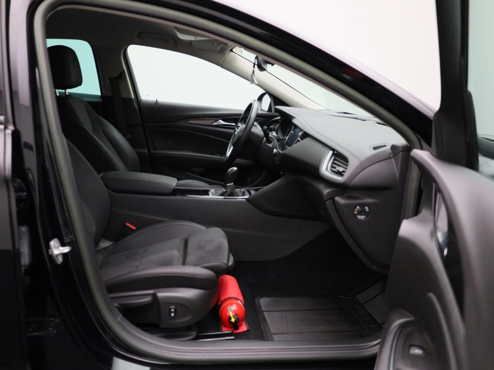 Opel-Insignia-image-30