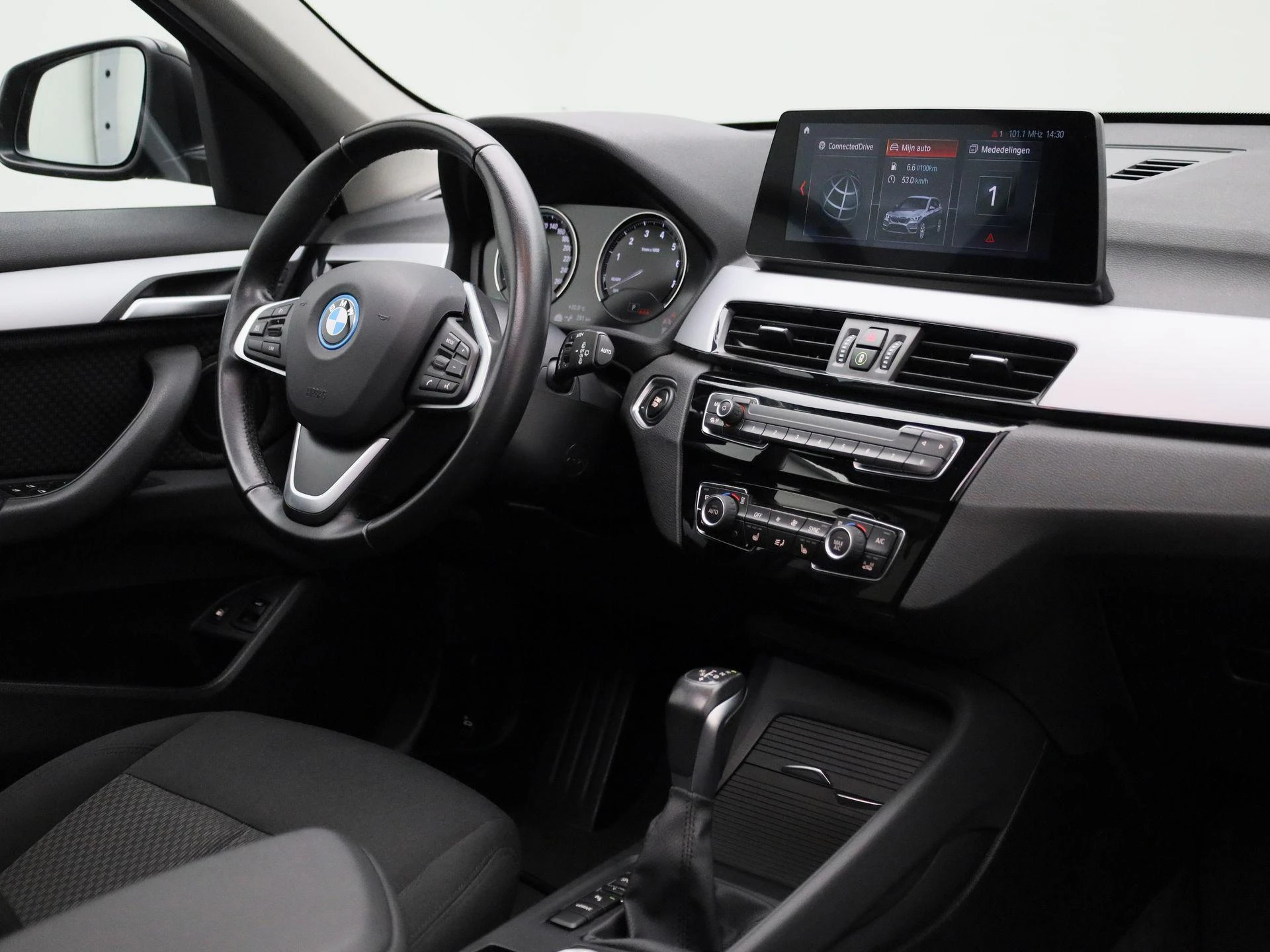 BMW-X1-image-40