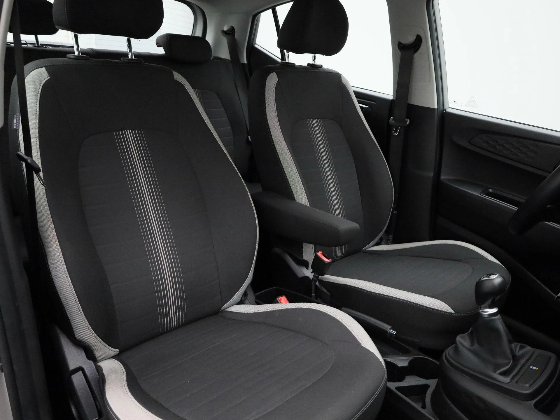 Hyundai-i10-image-31