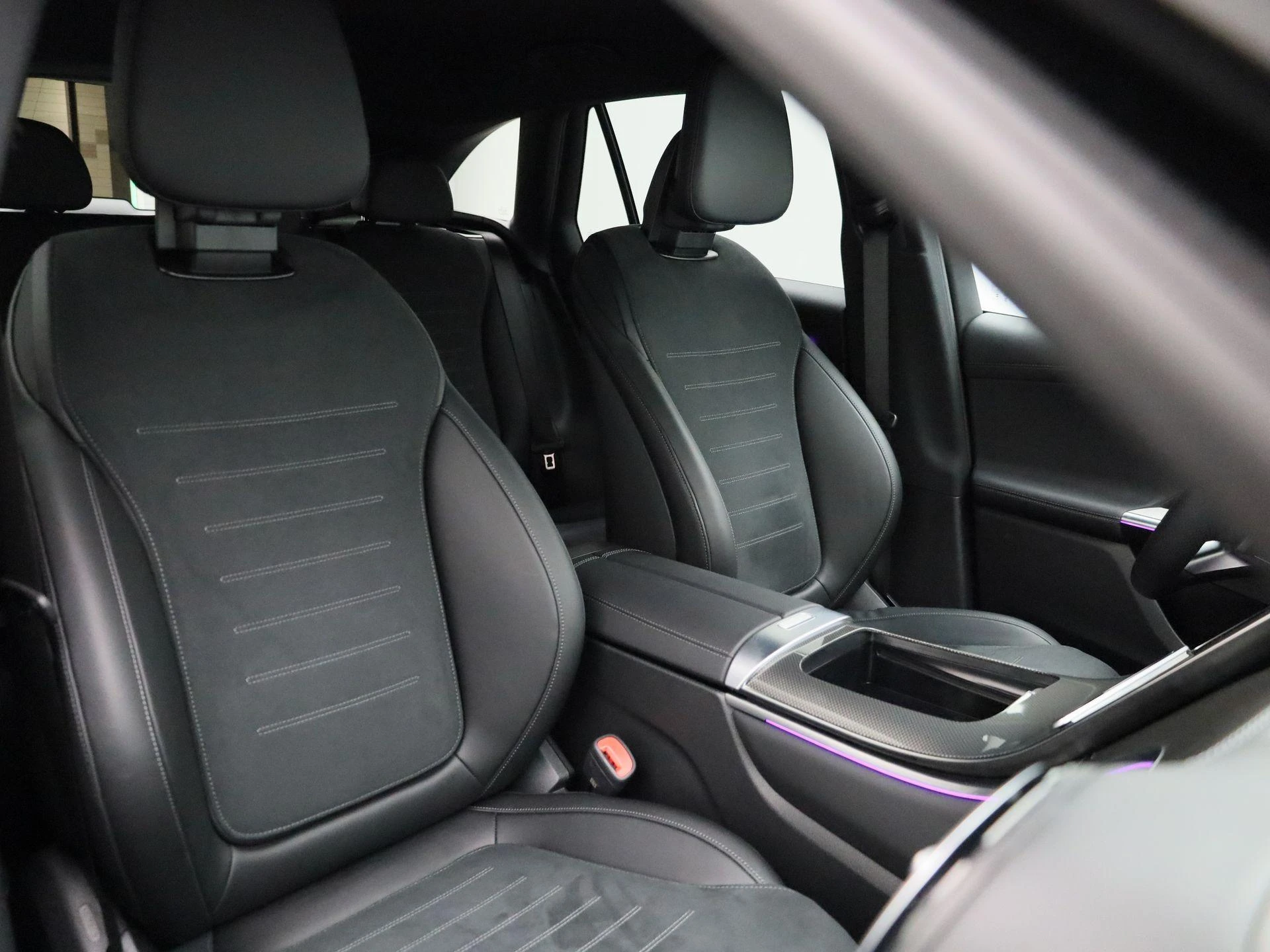 Mercedes-Benz-GLC-image-45