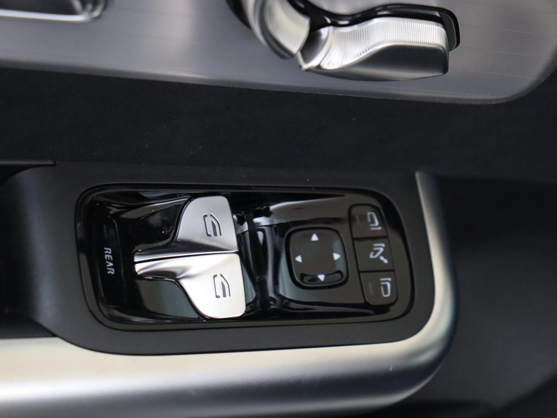 Mercedes-Benz-CLA-image-24