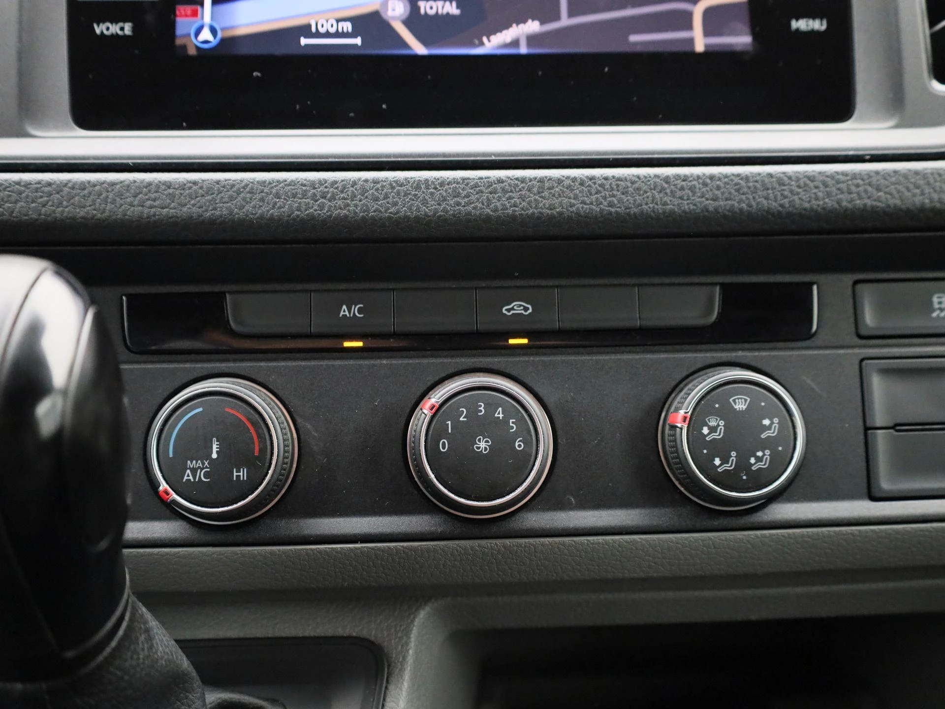 Volkswagen-Crafter-image-21