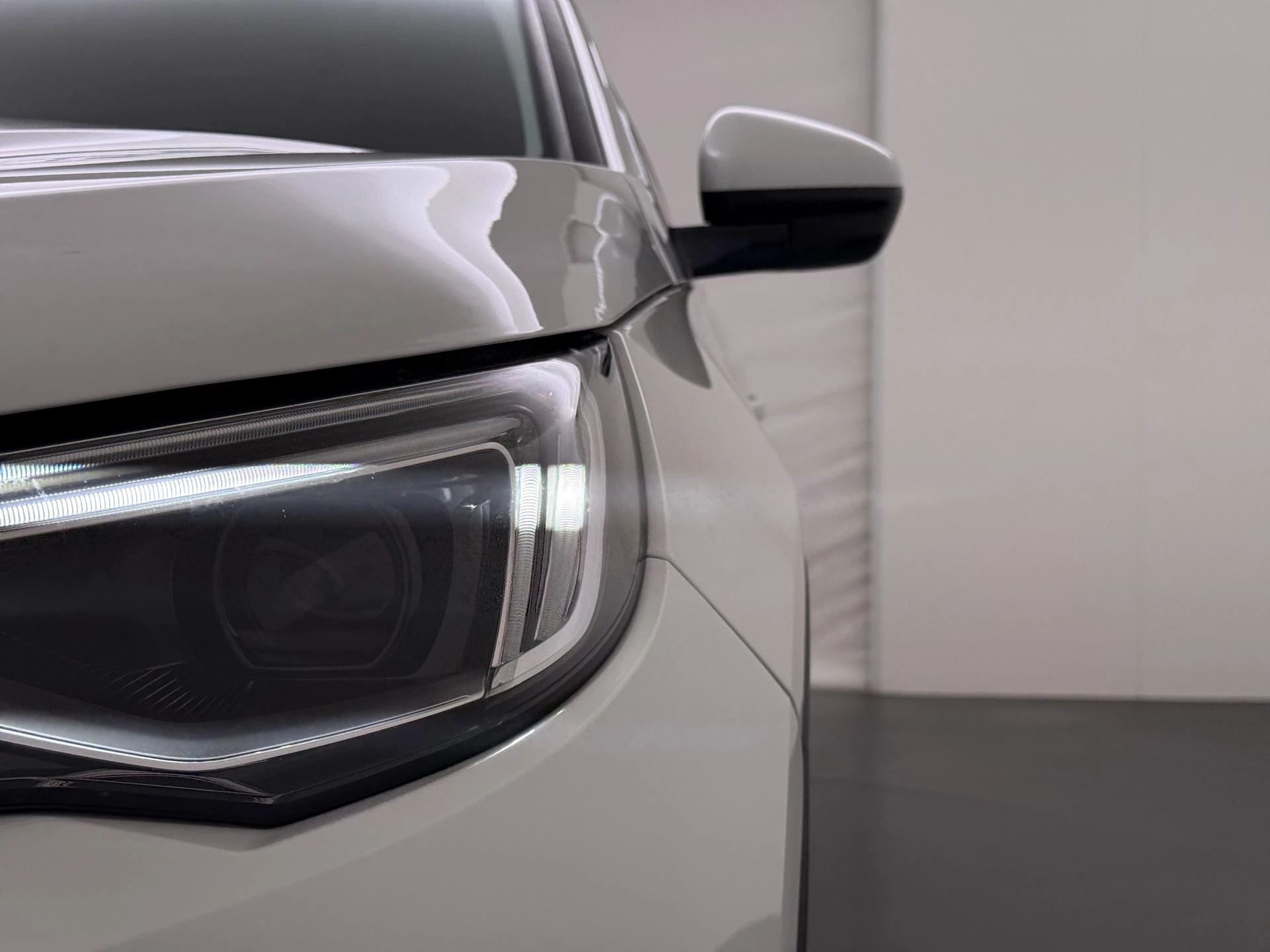 Opel Grandland X 1.6 Turbo Hybrid Business Elegance