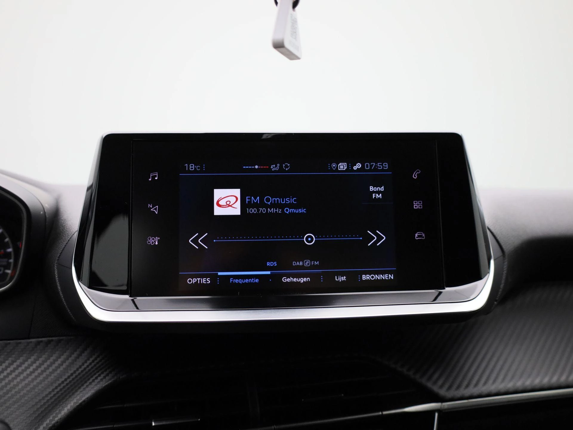 Peugeot-208-image-17