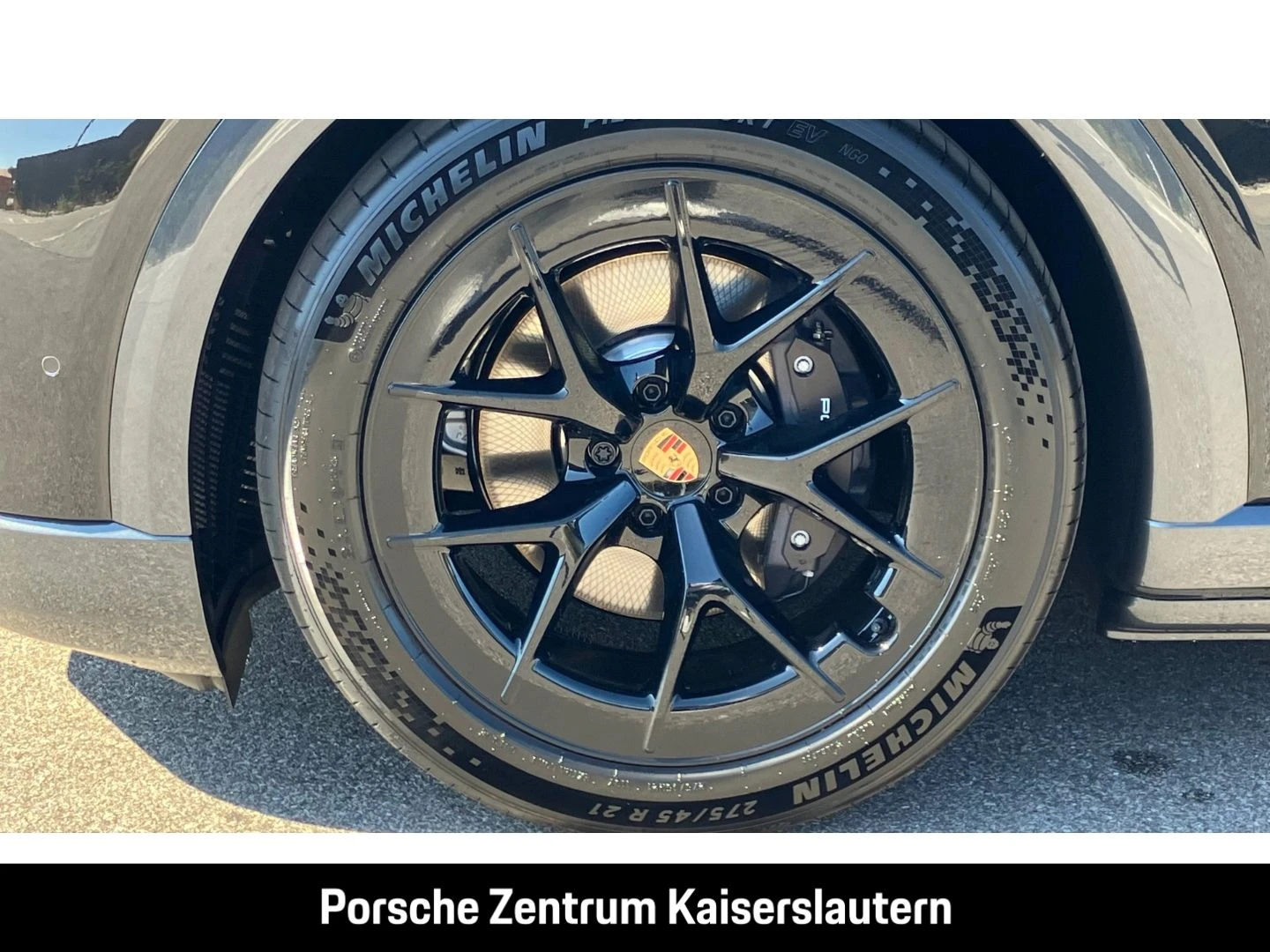 Porsche-Cayenne-image-12