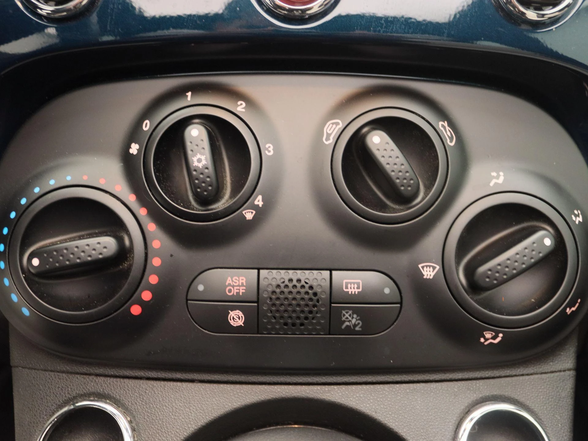 Fiat-500C-image-9
