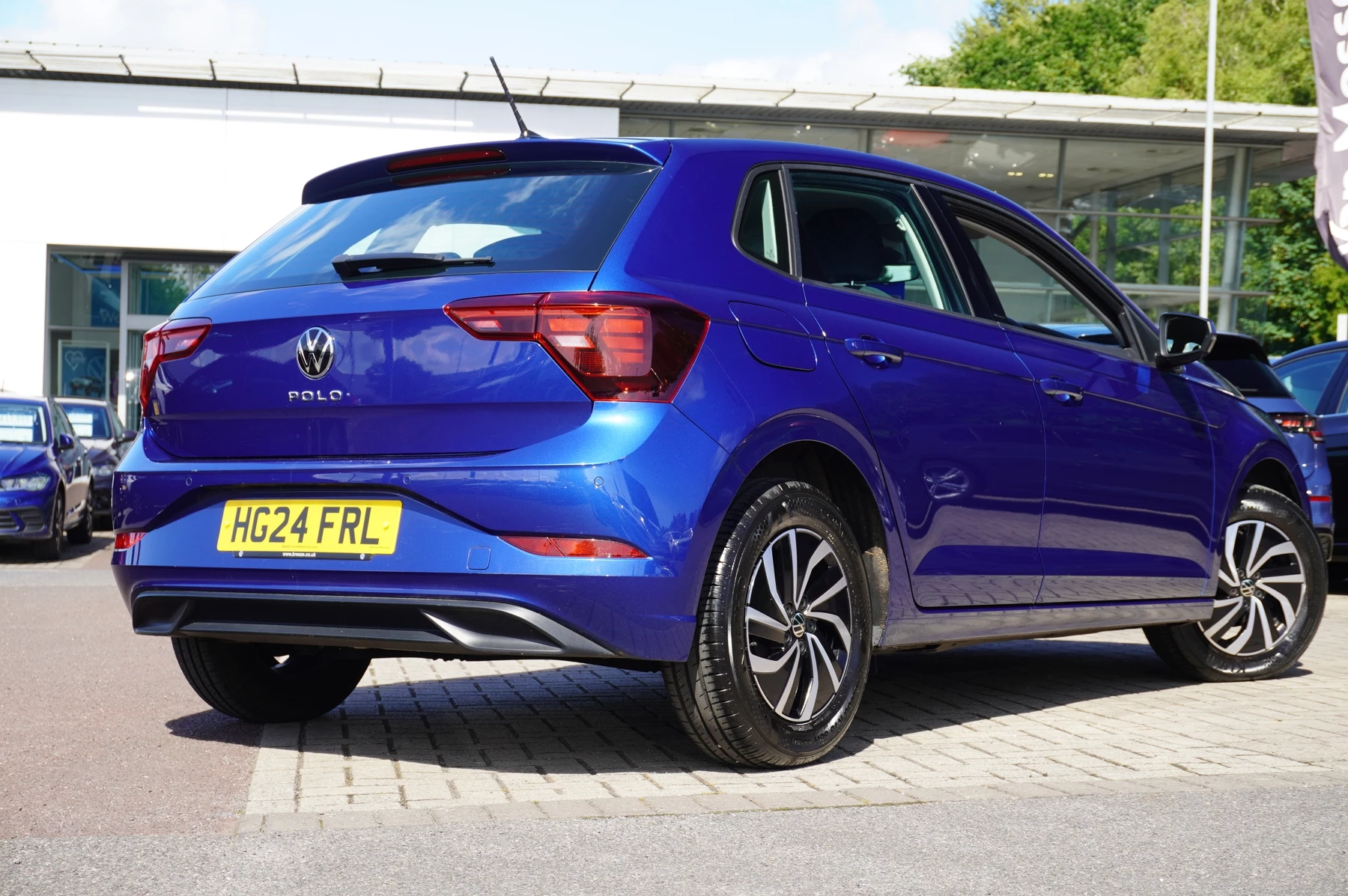 Volkswagen-Polo-image-15