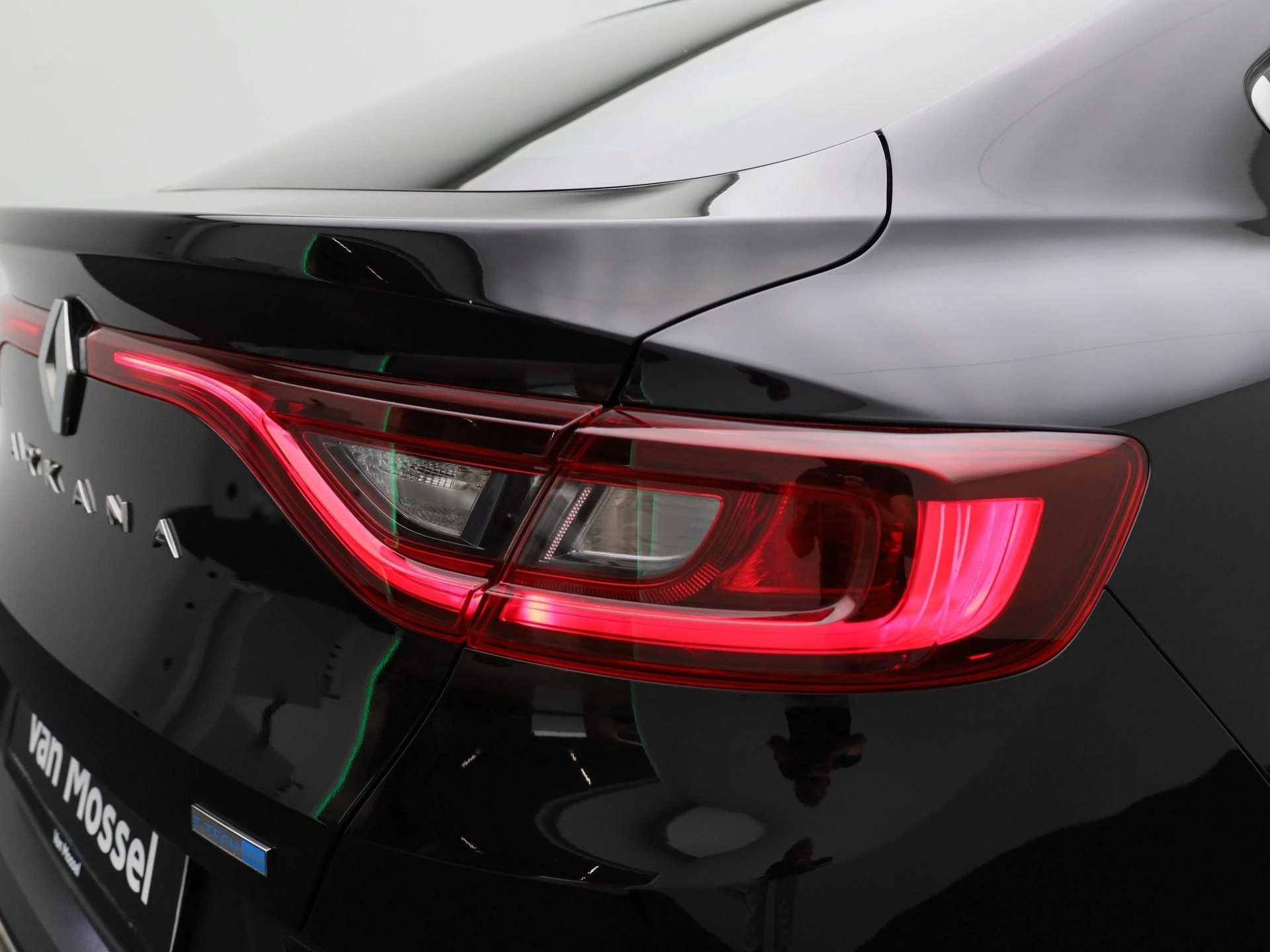Renault-Arkana-image-36