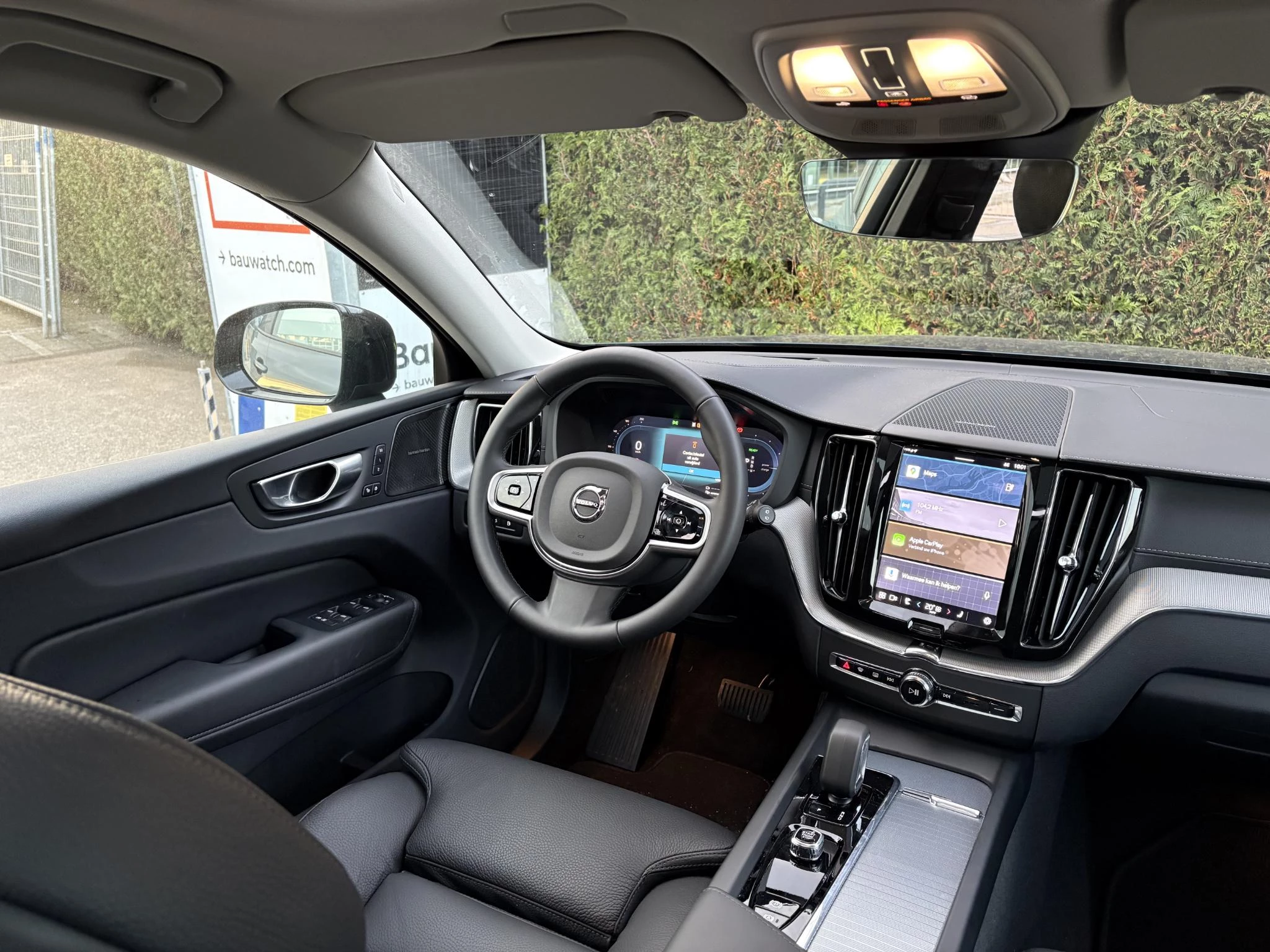 Volvo-XC60-image-2