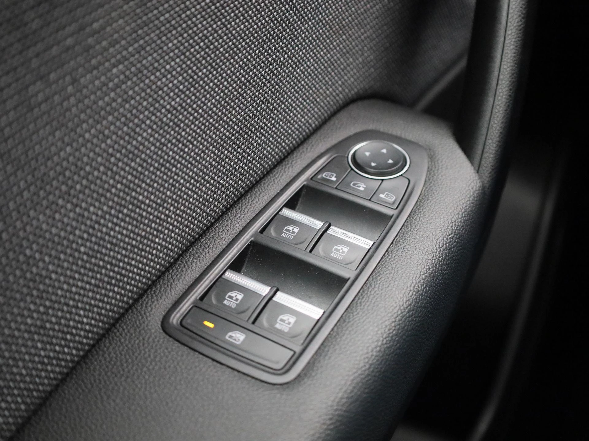 Renault-Captur-image-30
