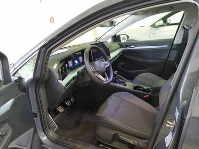Volkswagen Golf VIII 1.5 TSI GOAL /LED/Navi/AHK/ACC/RFK