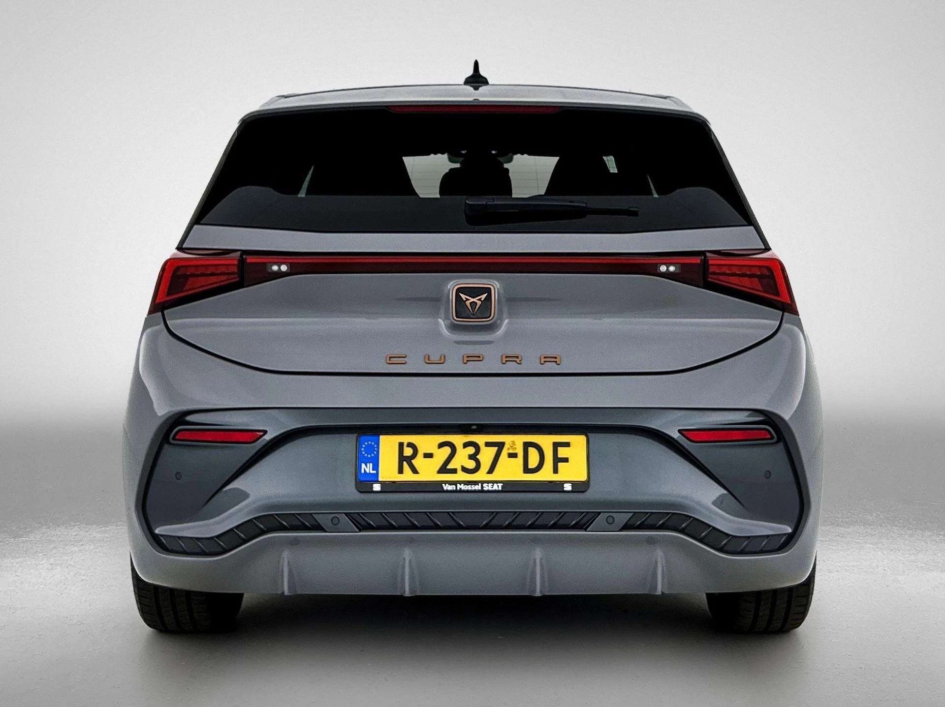 CUPRA-Born-image-2