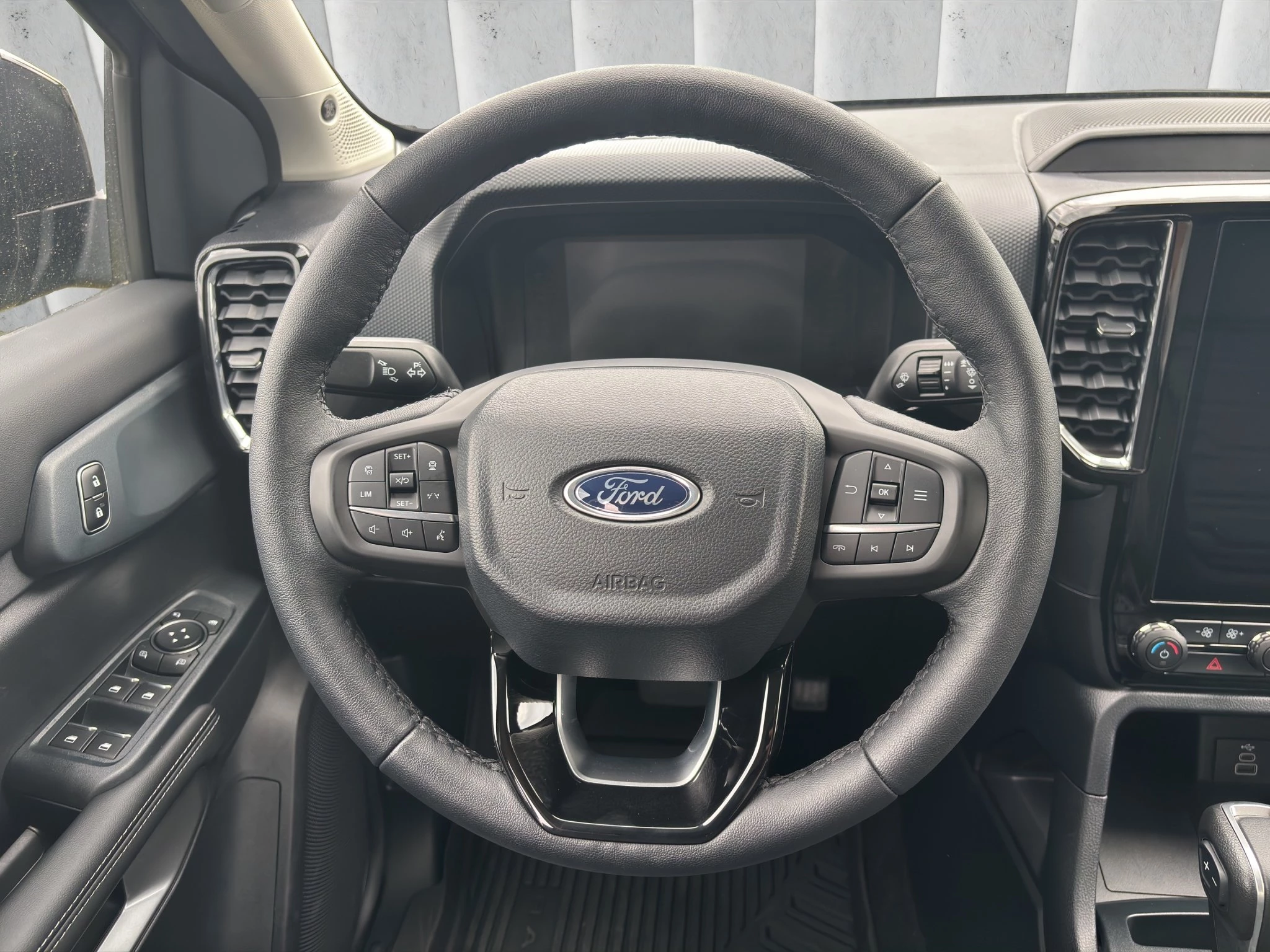Ford Ranger Limited 4x4 DK Aut. | LED | AHK | ACC | GJR | RFK | SHZ | LMF
