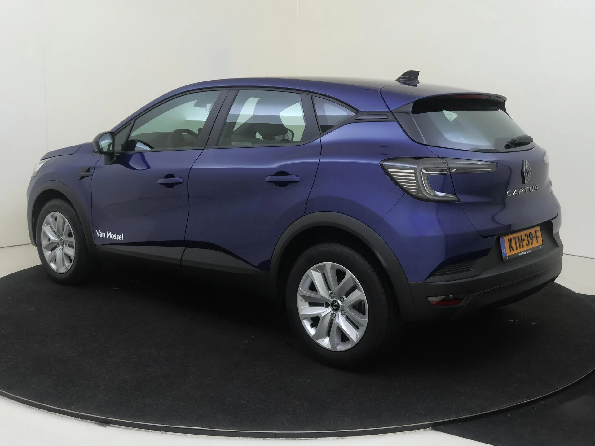 Renault-Captur-image-2