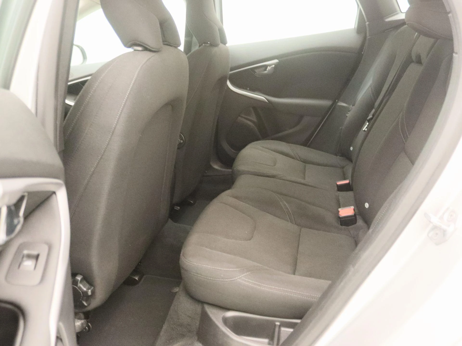 Volvo-V40-image-12