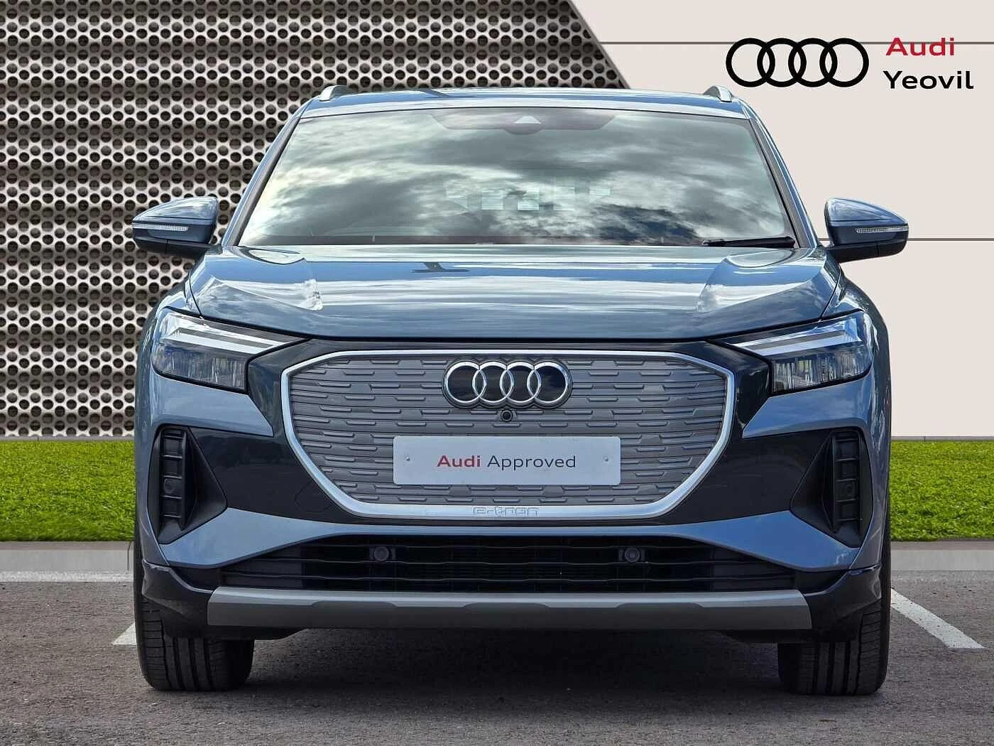 Audi-Q4 e-tron-image-6