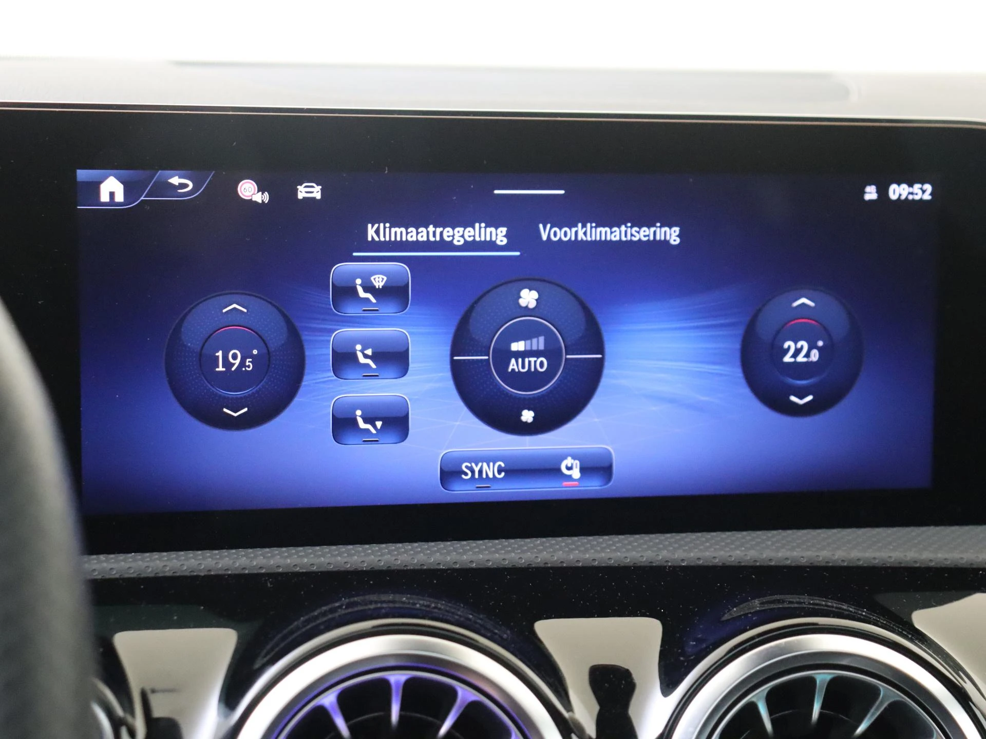 Mercedes-Benz-A-Klasse-image-17