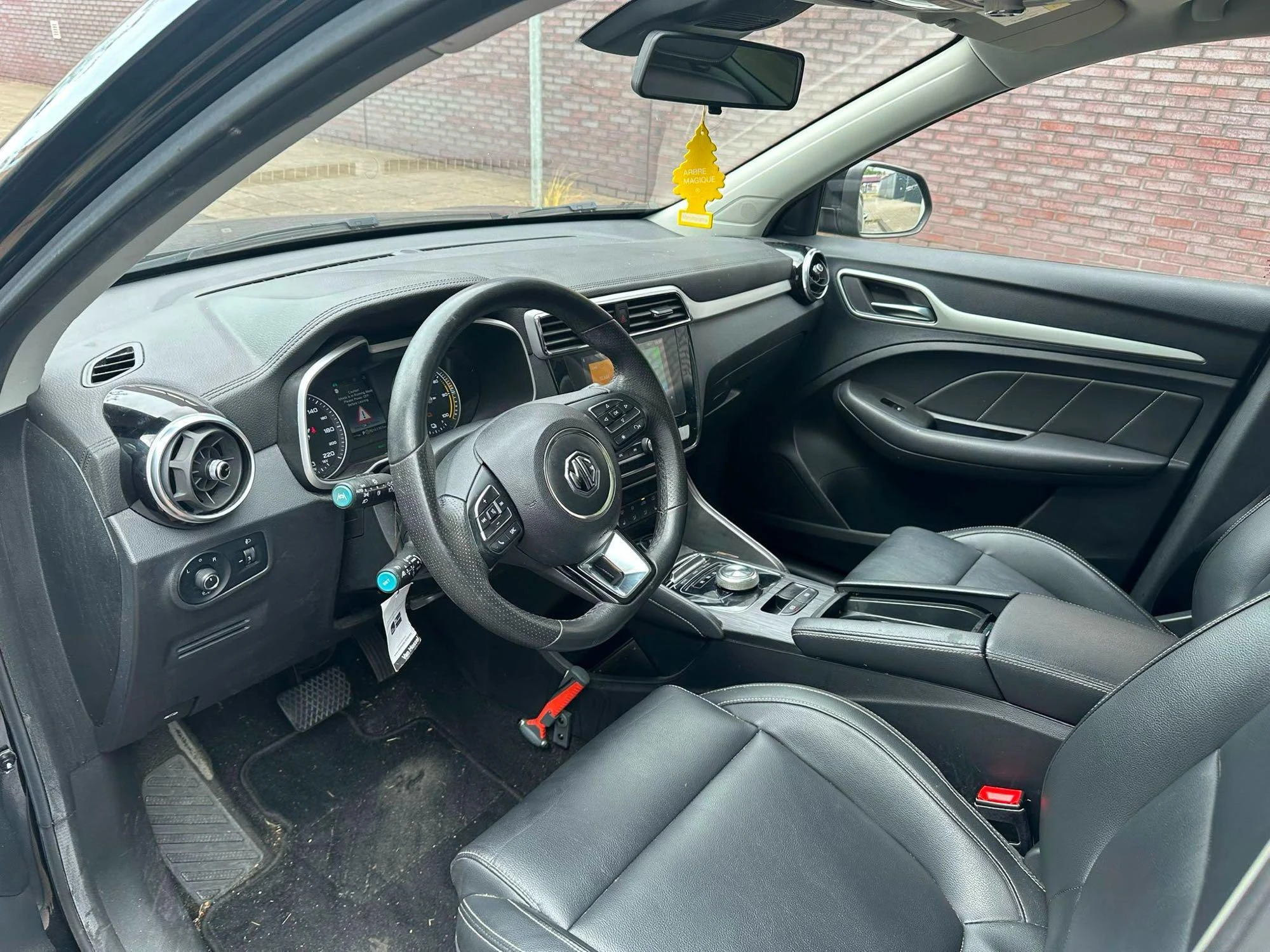 MG-ZS EV-image-7