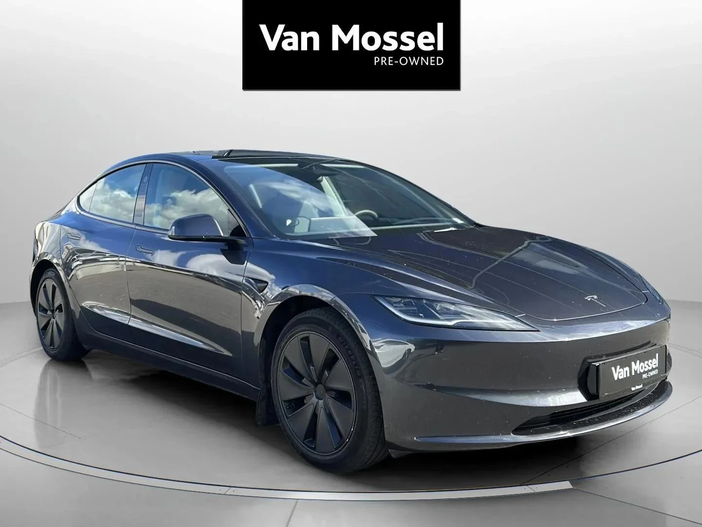 Tesla-Model 3-image-2