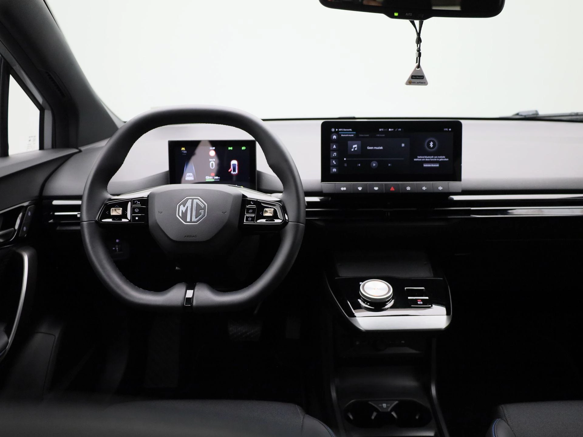MG 4 64 kWh Luxury