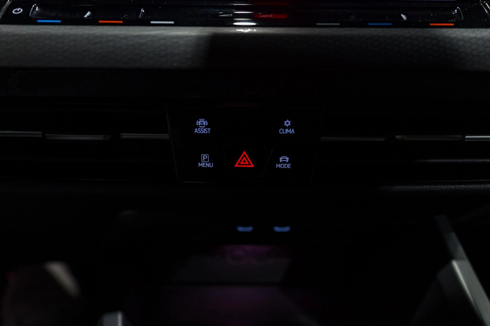 Volkswagen-Golf-image-23