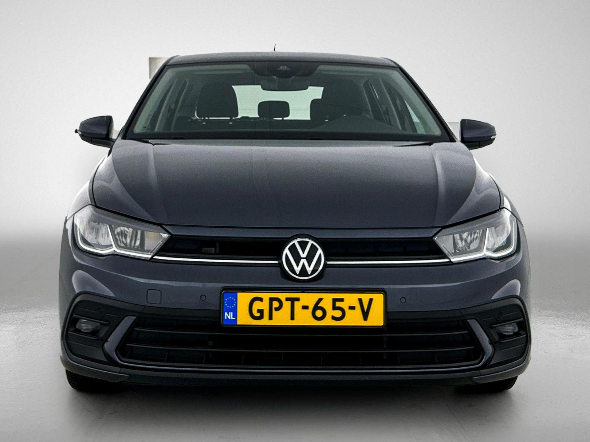 Volkswagen-Polo-image-4