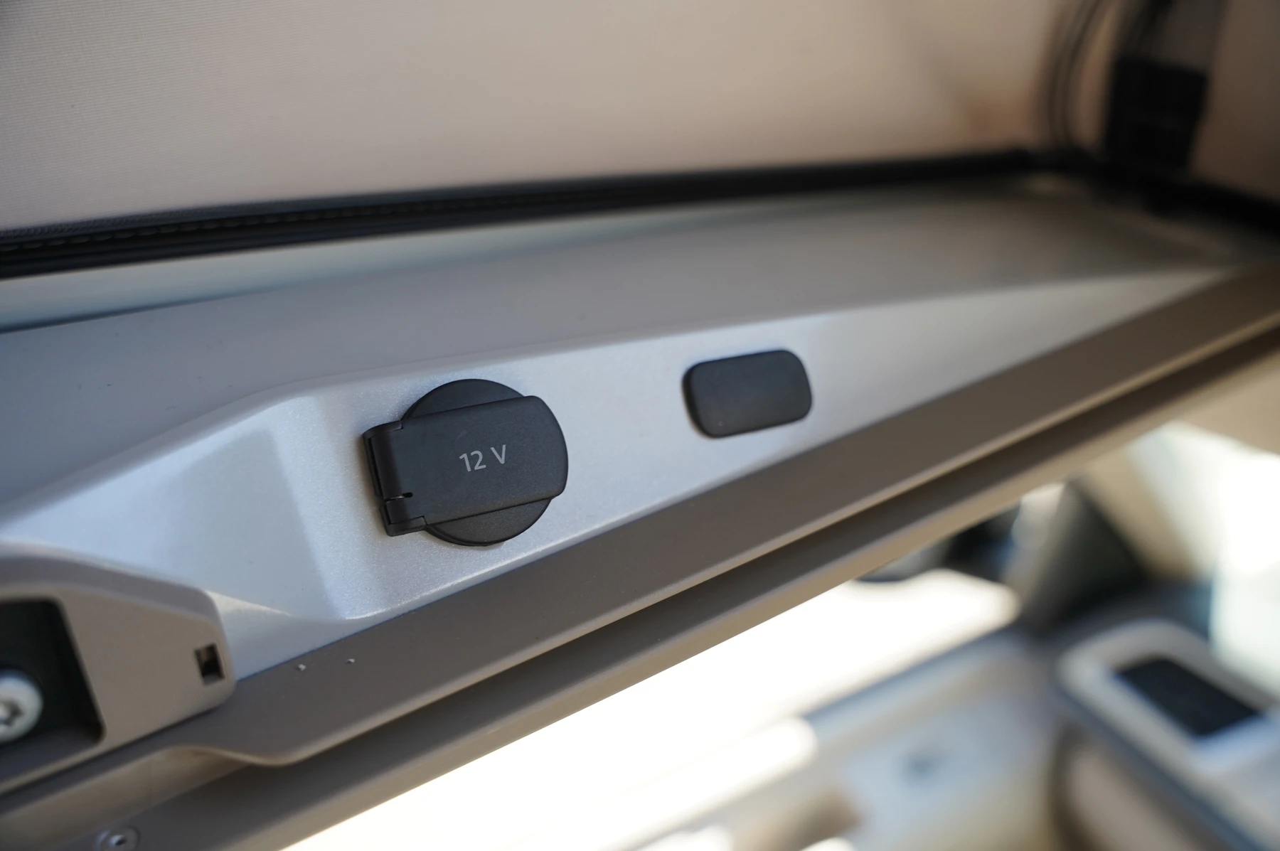 Volkswagen-California-image-24