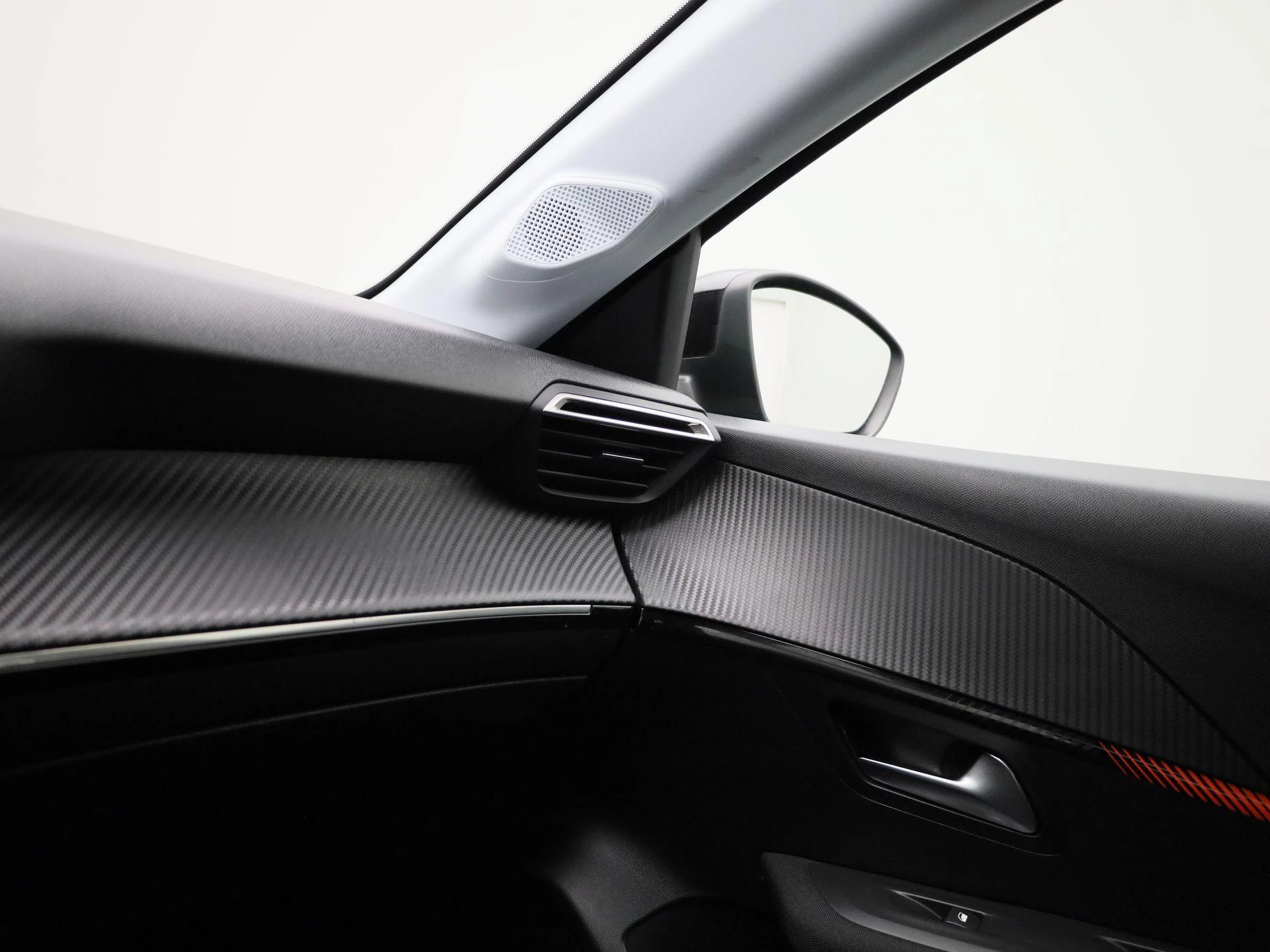 Peugeot-208-image-20