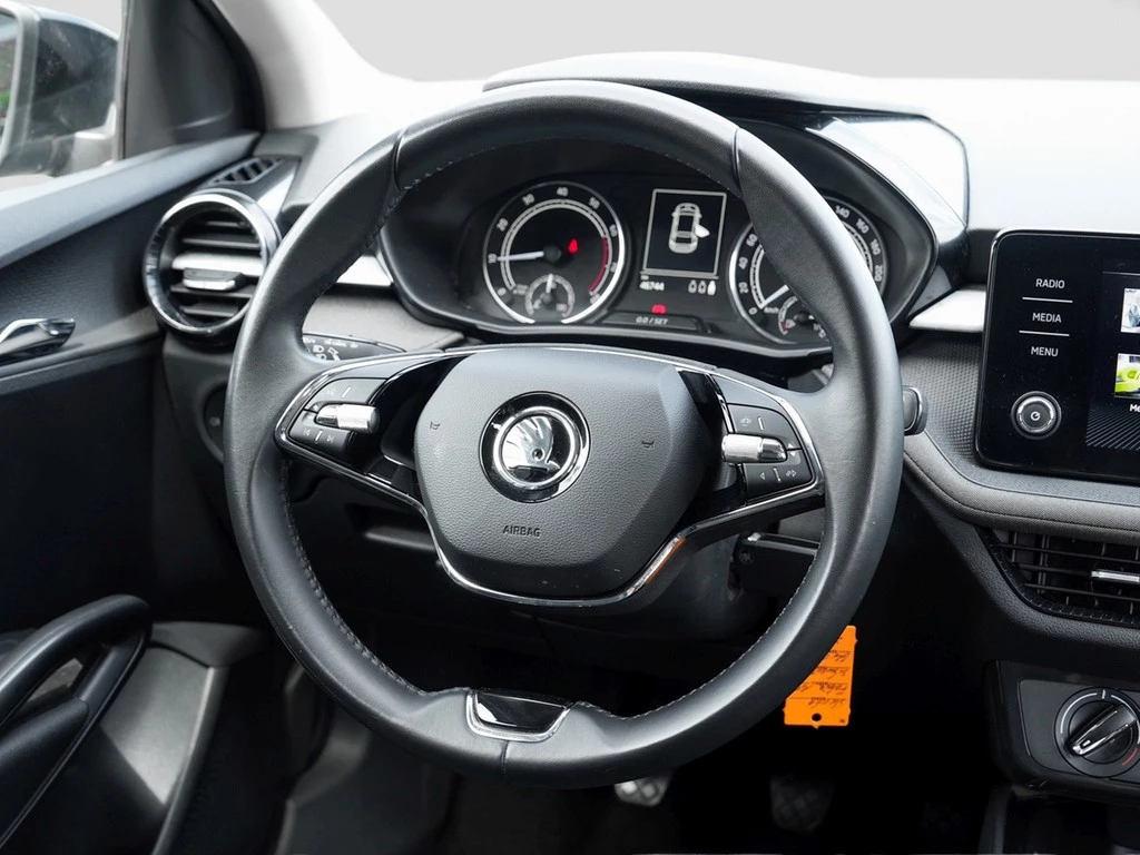 Škoda Fabia 1,0 Ambition Tour,Klima,LED,Sitzheizung ALU,Park Pilot hinten
