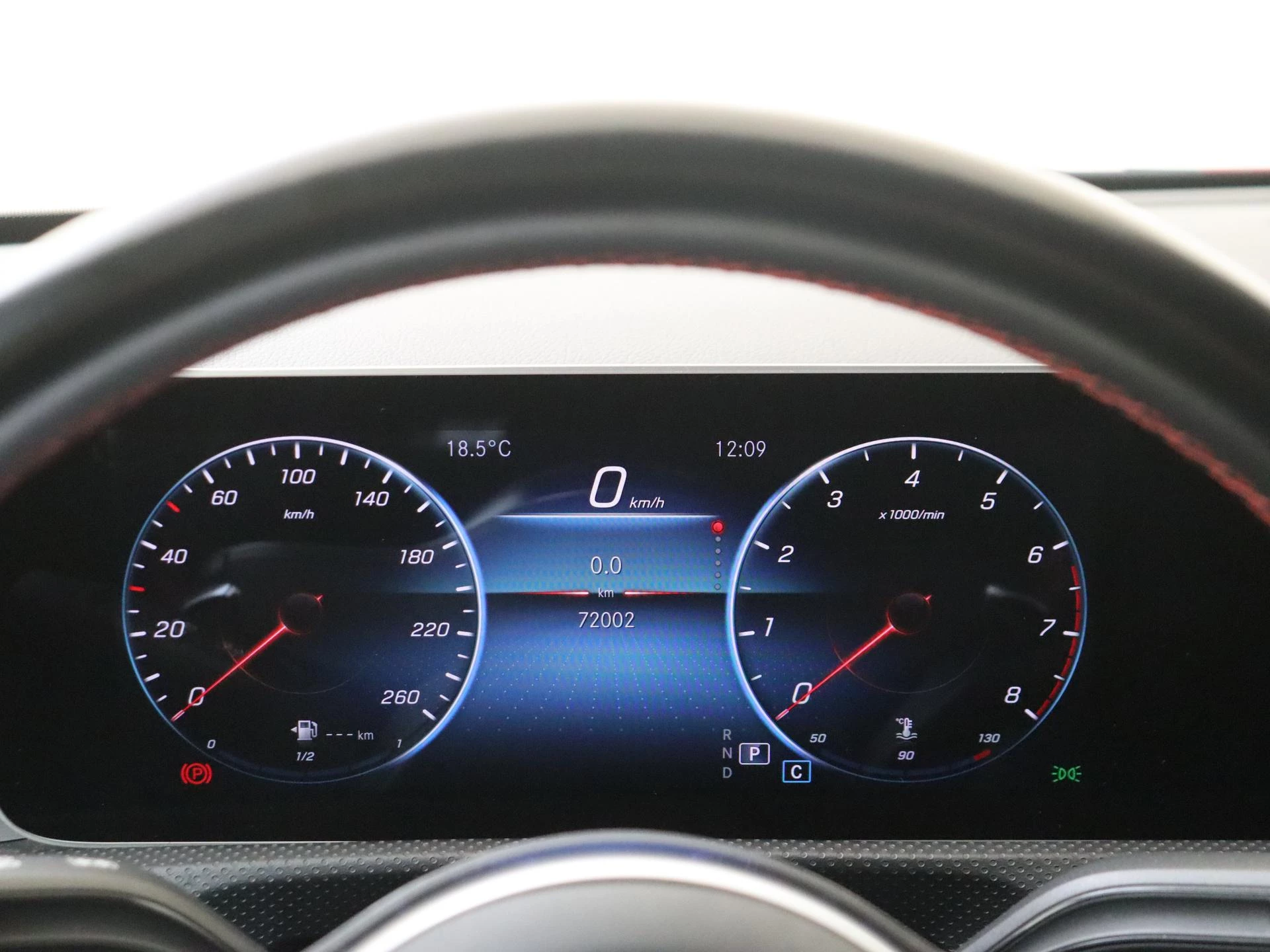 Mercedes-Benz-A-Klasse-image-11