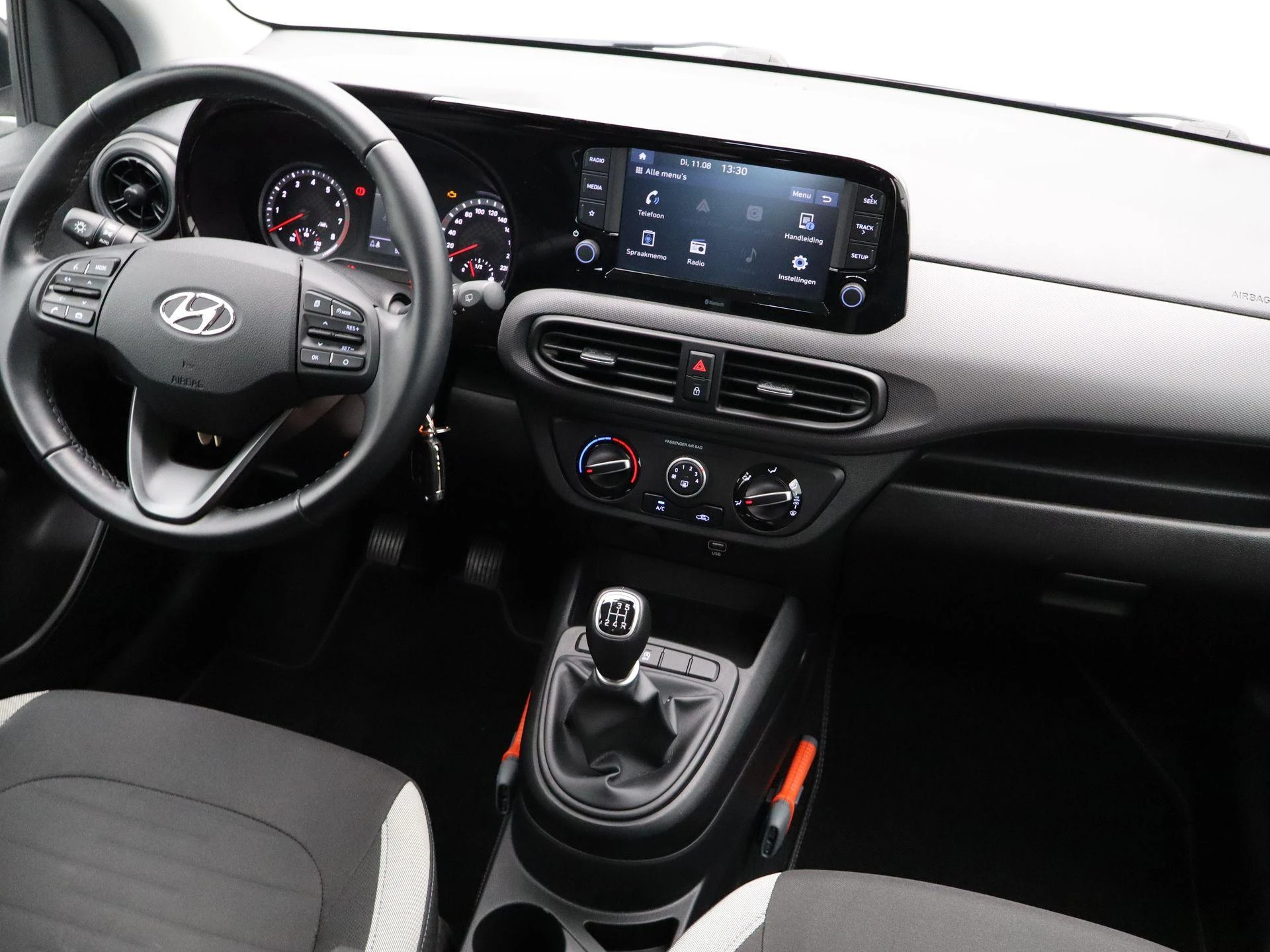 Hyundai-i10-image-29