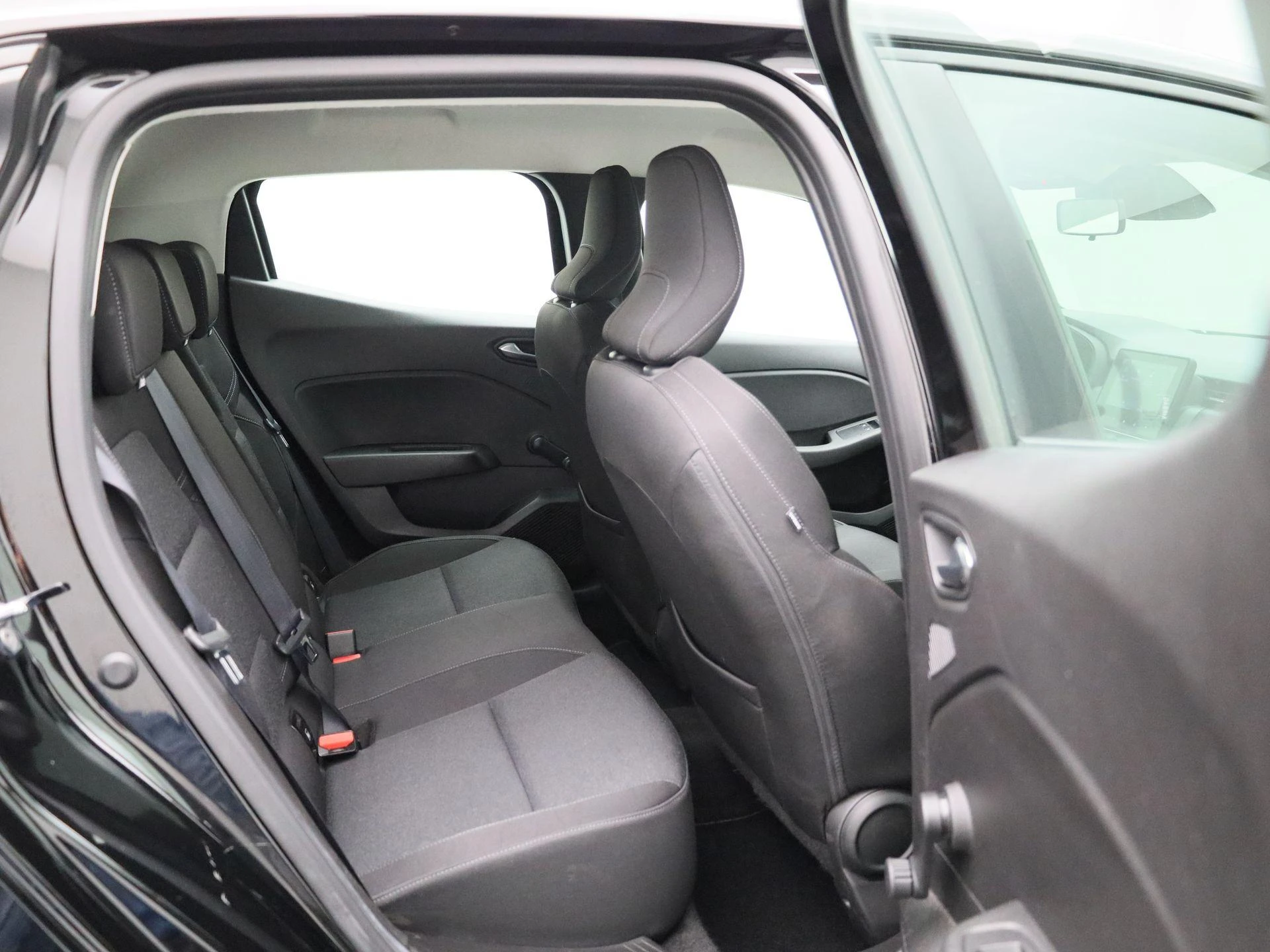 Renault-Clio-image-31