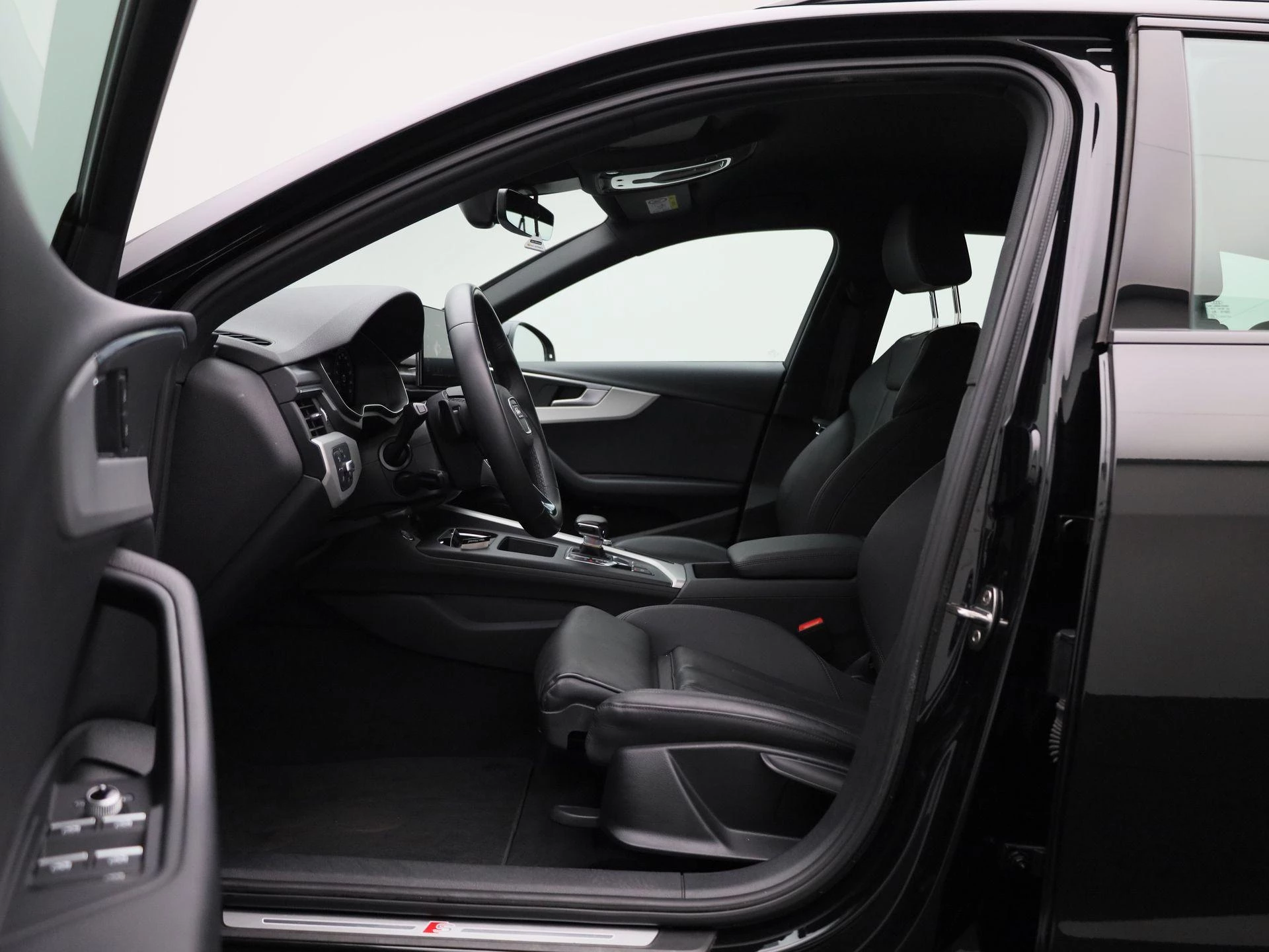 Audi A4 Avant 2.0 35 TFSi 110kW S Line Business