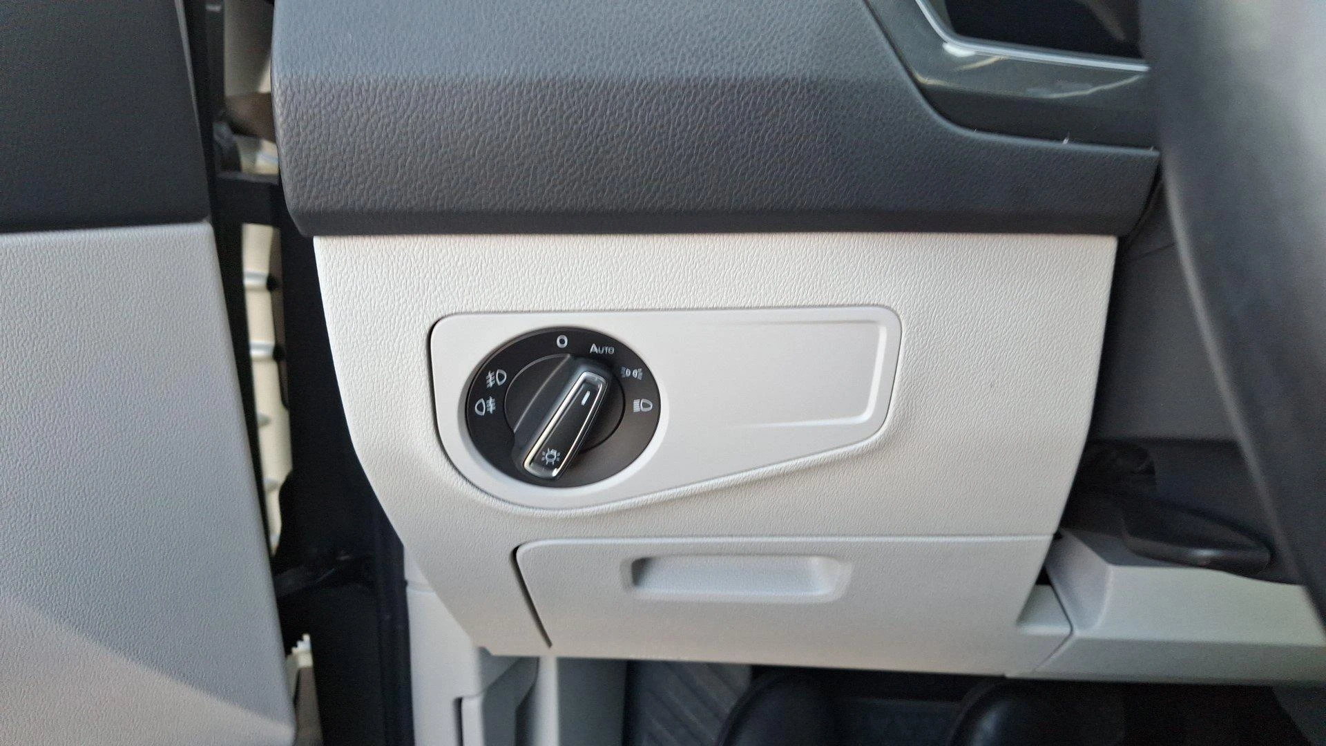 Volkswagen-Tiguan-image-8
