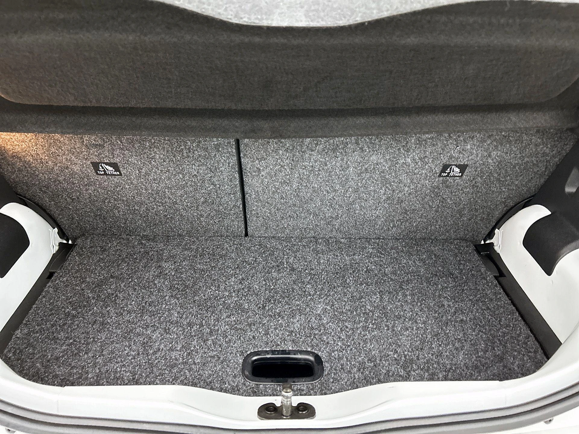 Volkswagen-up!-image-18