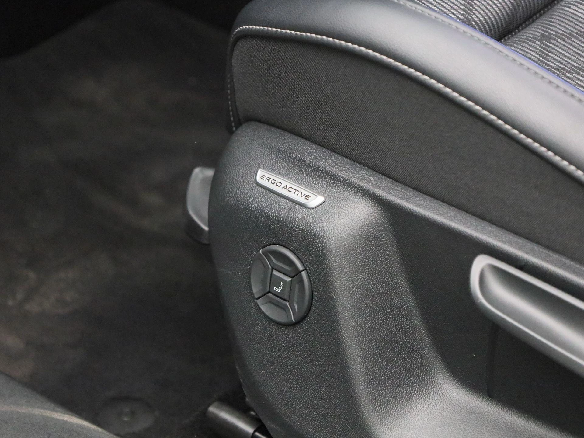 Volkswagen-Tiguan-image-30