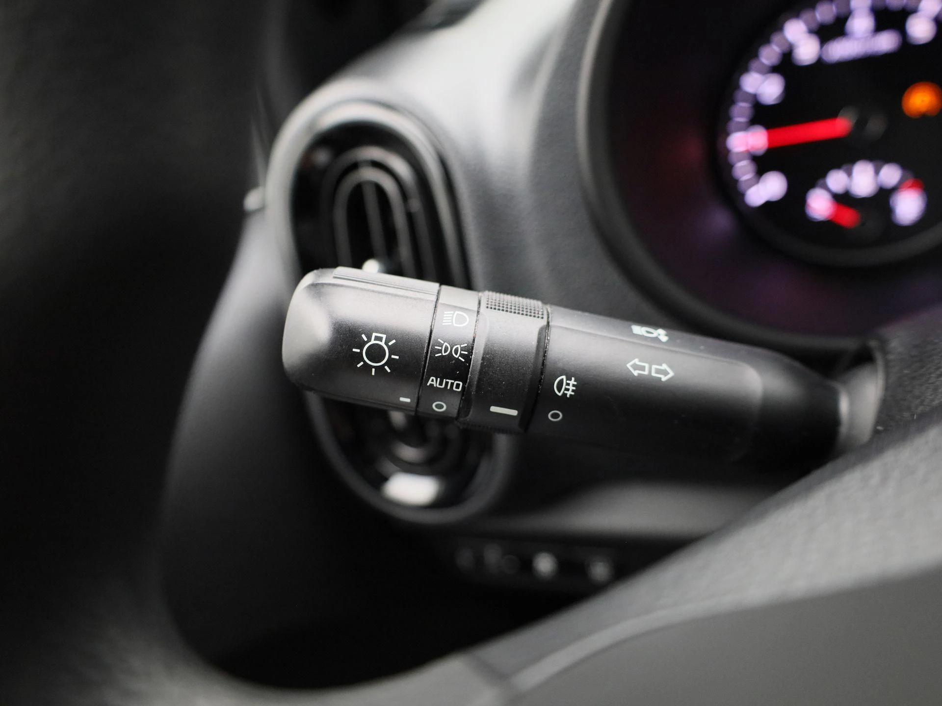Kia-Picanto-image-19