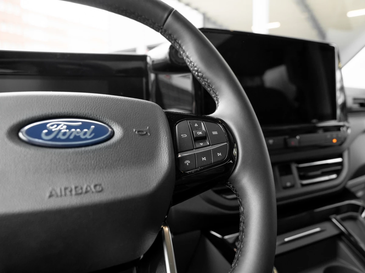 Ford-Tourneo Custom-image-19