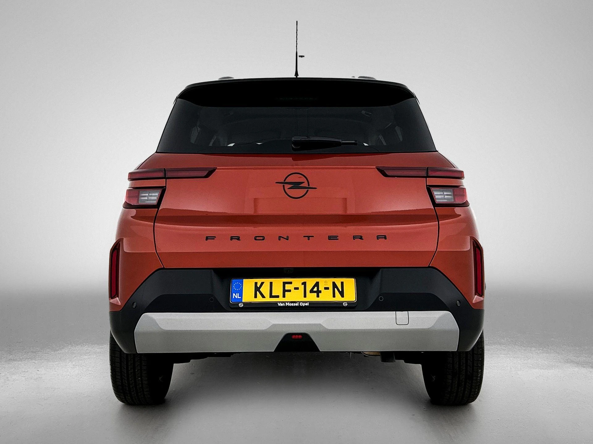 Opel-Frontera-image-2