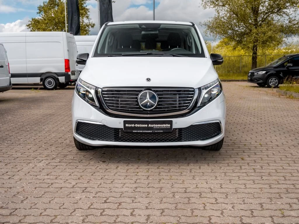 Mercedes-Benz-EQV 300-image-2