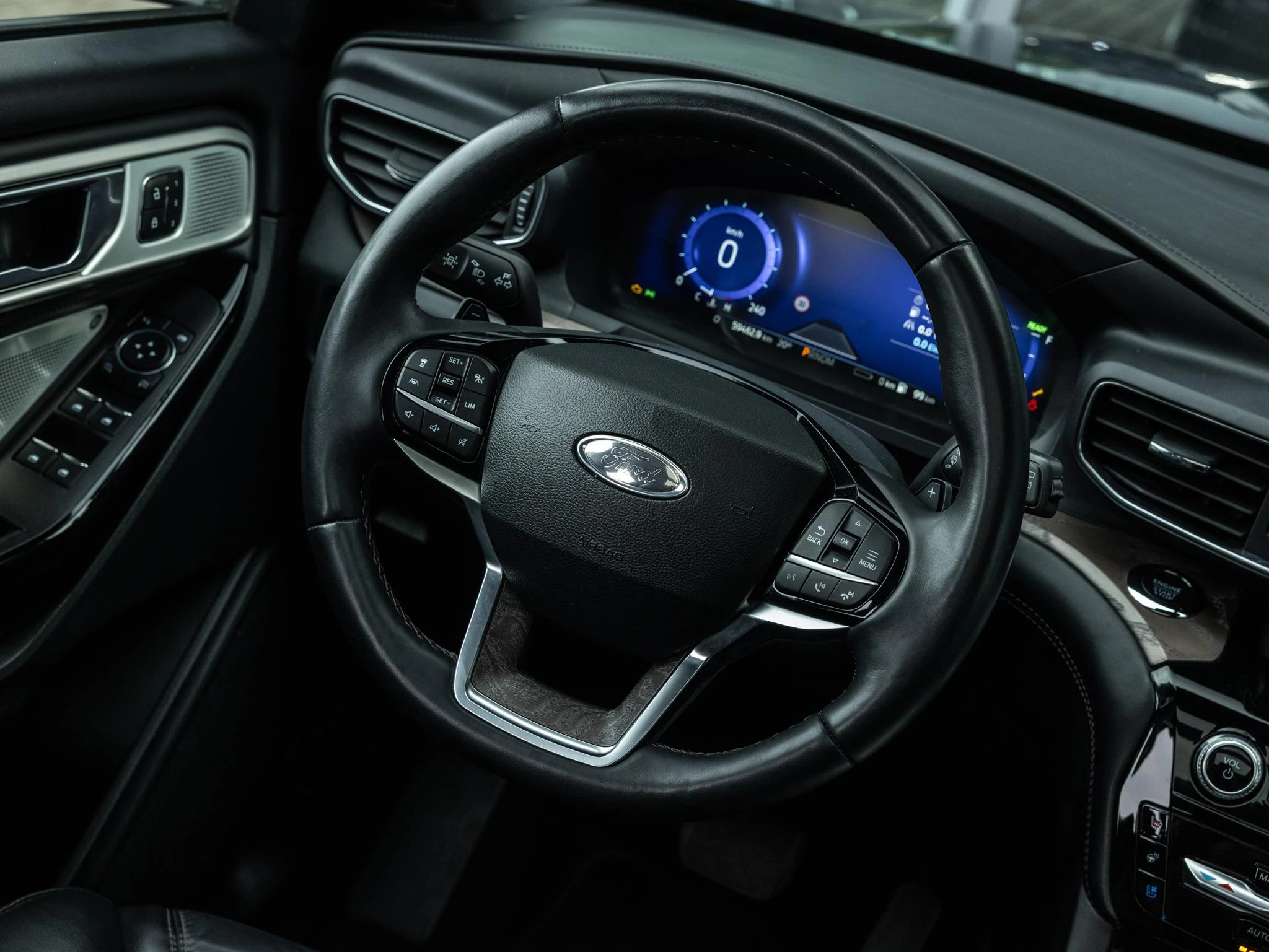 Ford-Explorer-image-54