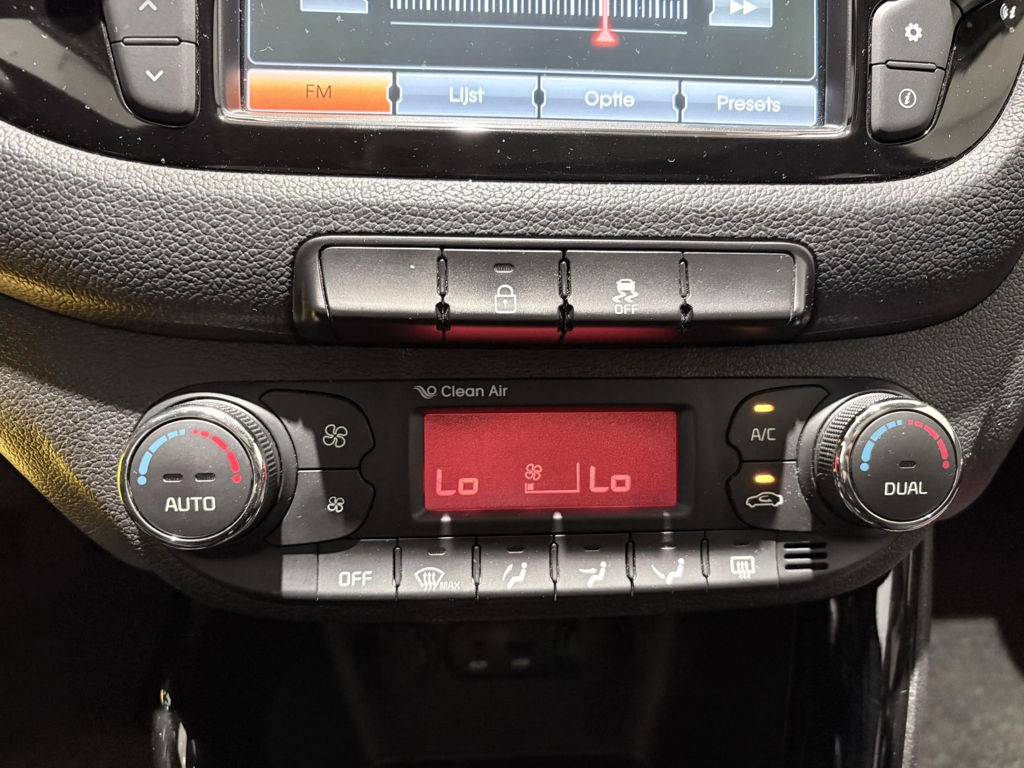 Kia-cee'd-image-24