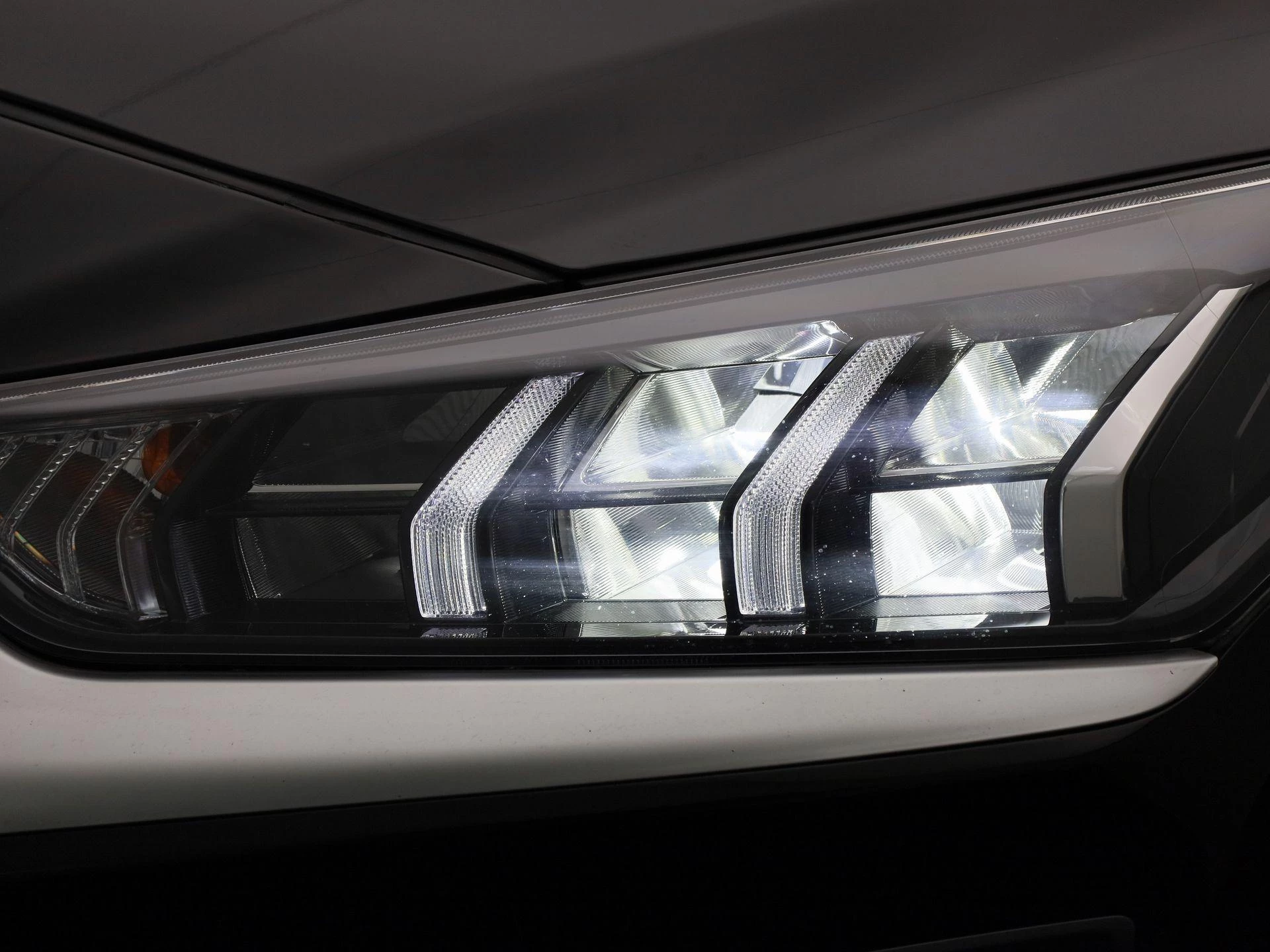 Hyundai-IONIQ-image-14