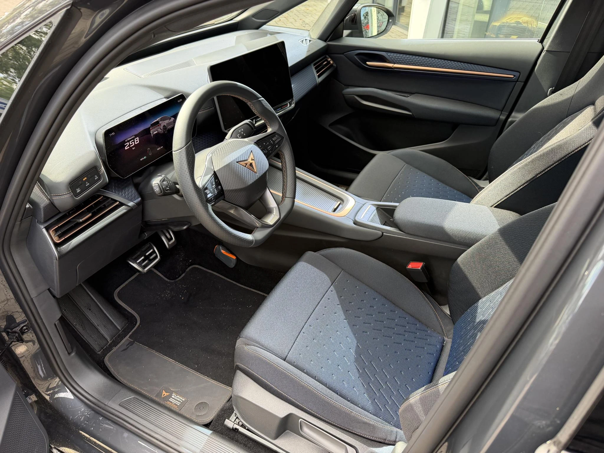 CUPRA-Born-image-4